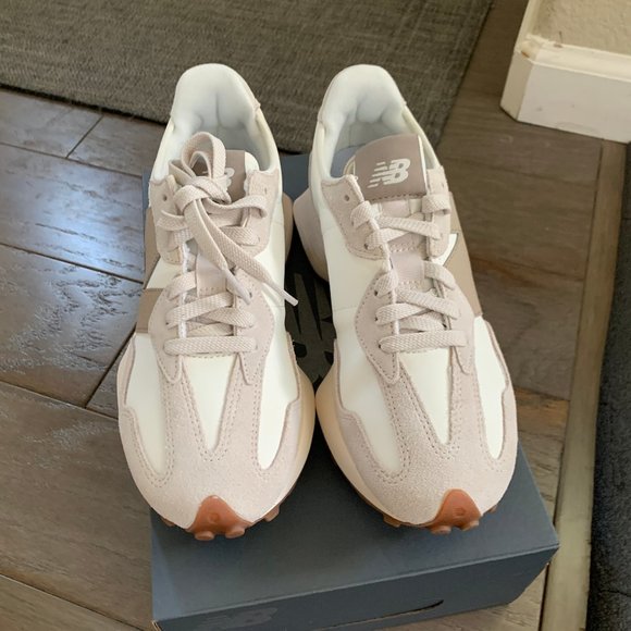 New Balance 327 Moonbeam/ Driftwood - Picture 2 of 6